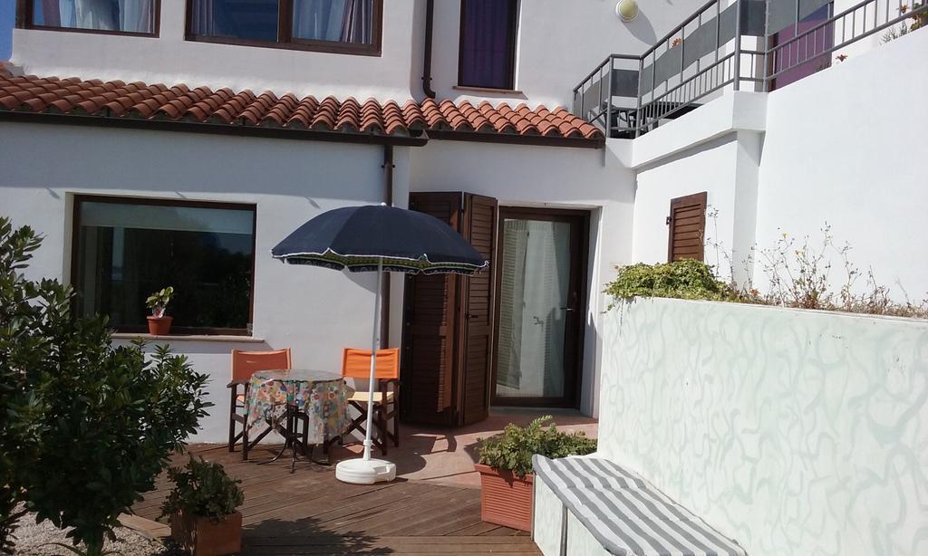 Holiday Homes Porto San Paolo  Exterior foto